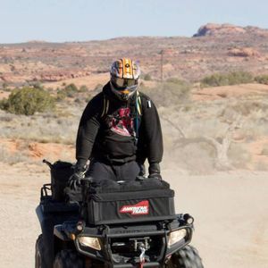 Meet your Posher, Clay